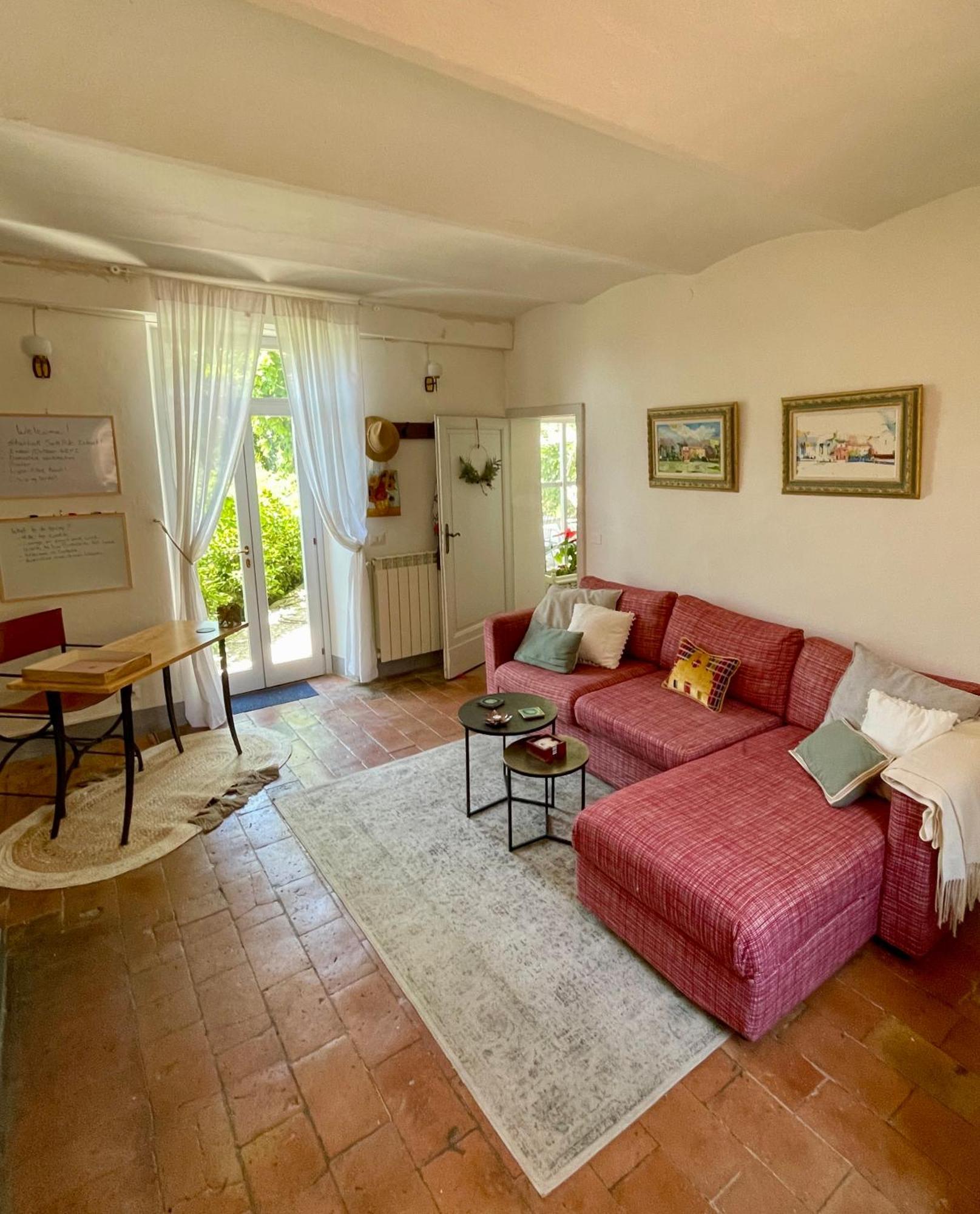 Private Stone Cottage With Starlink & Lake View Tuoro sul Trasimeno Luaran gambar