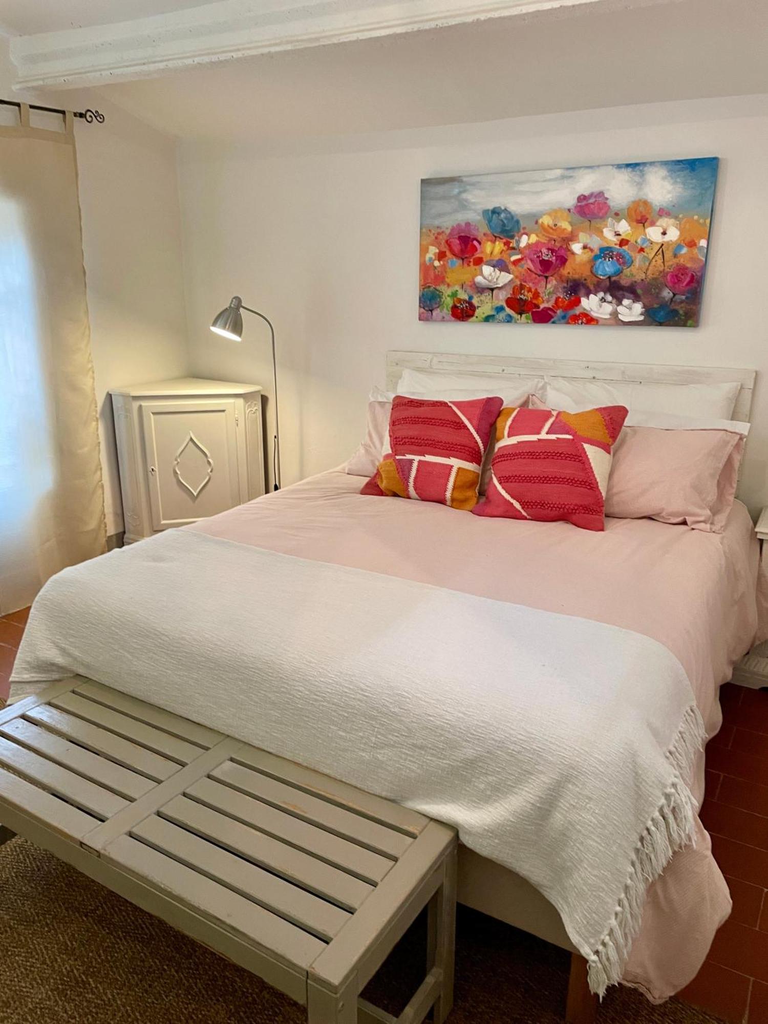 Private Stone Cottage With Starlink & Lake View Tuoro sul Trasimeno Luaran gambar