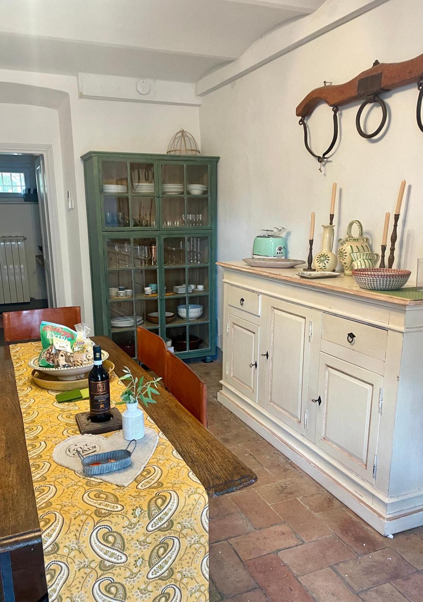 Private Stone Cottage With Starlink & Lake View Tuoro sul Trasimeno Luaran gambar